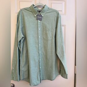NWT Eddie Bauer Men’s XL Sage Green Shirt Outdoor Classic Button Front